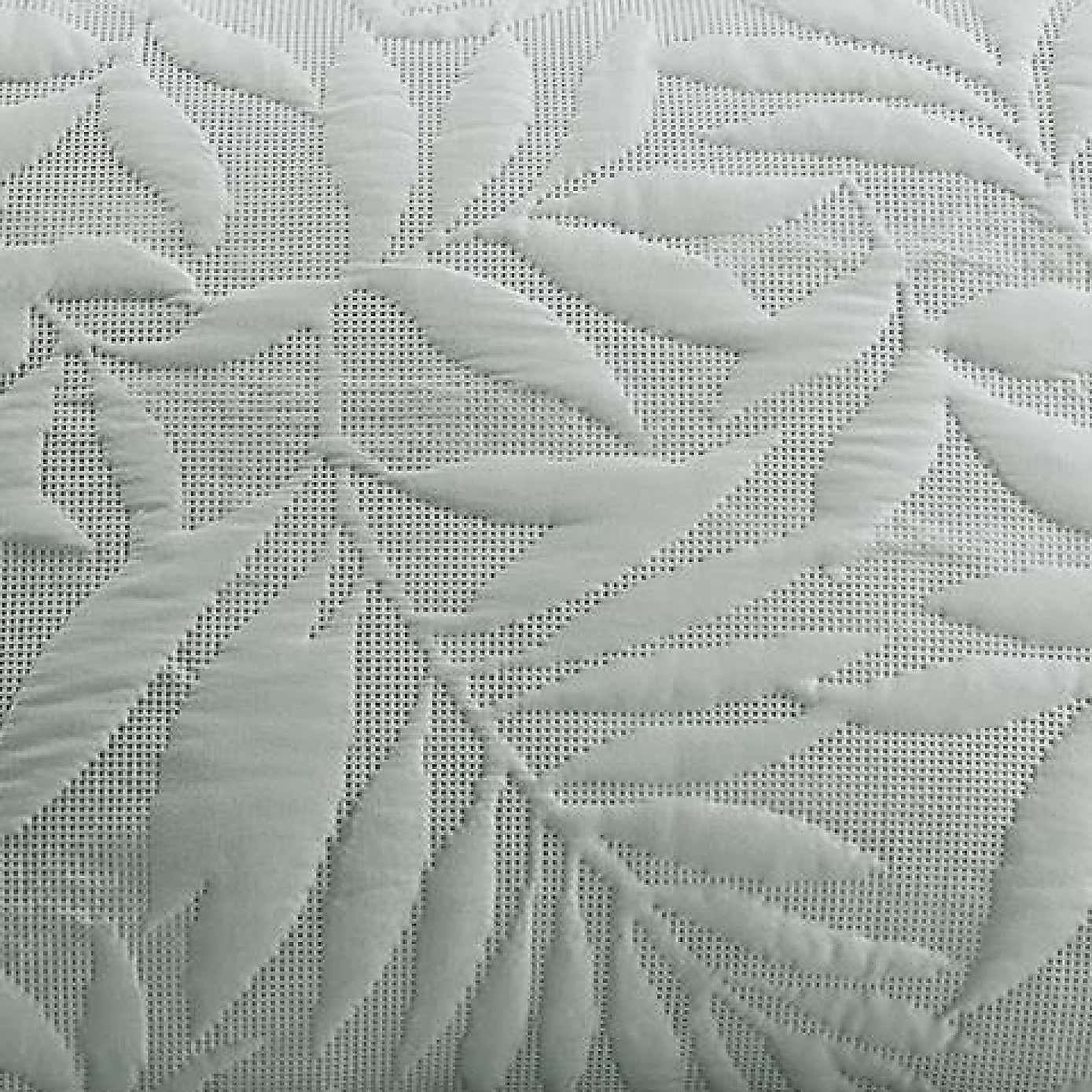 Luana 3D Floral Duvet Cover and Pillowcase Set