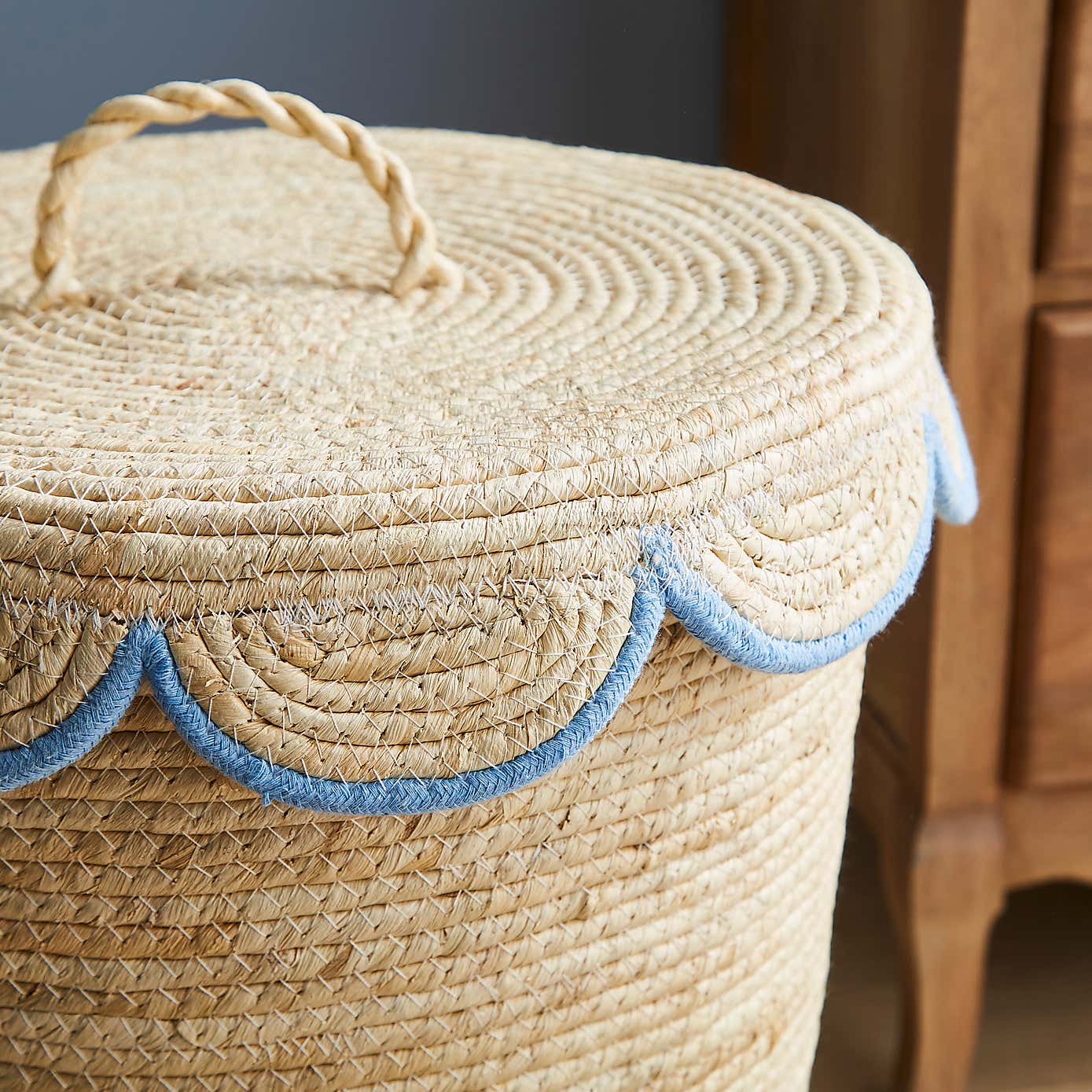 Scallop Maize Laundry Hamper