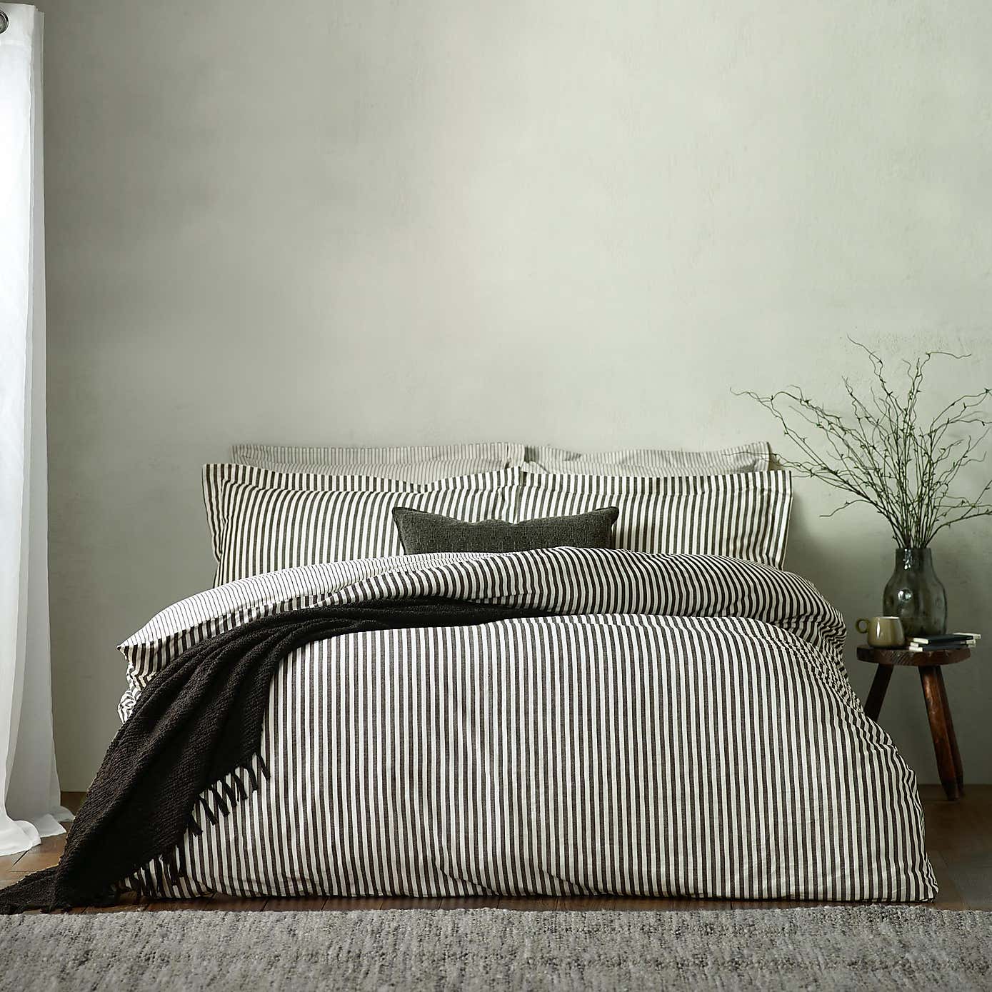 The Linen Yard Hebden Reversible 100% Cotton Duvet Cover & Pillowcase Set