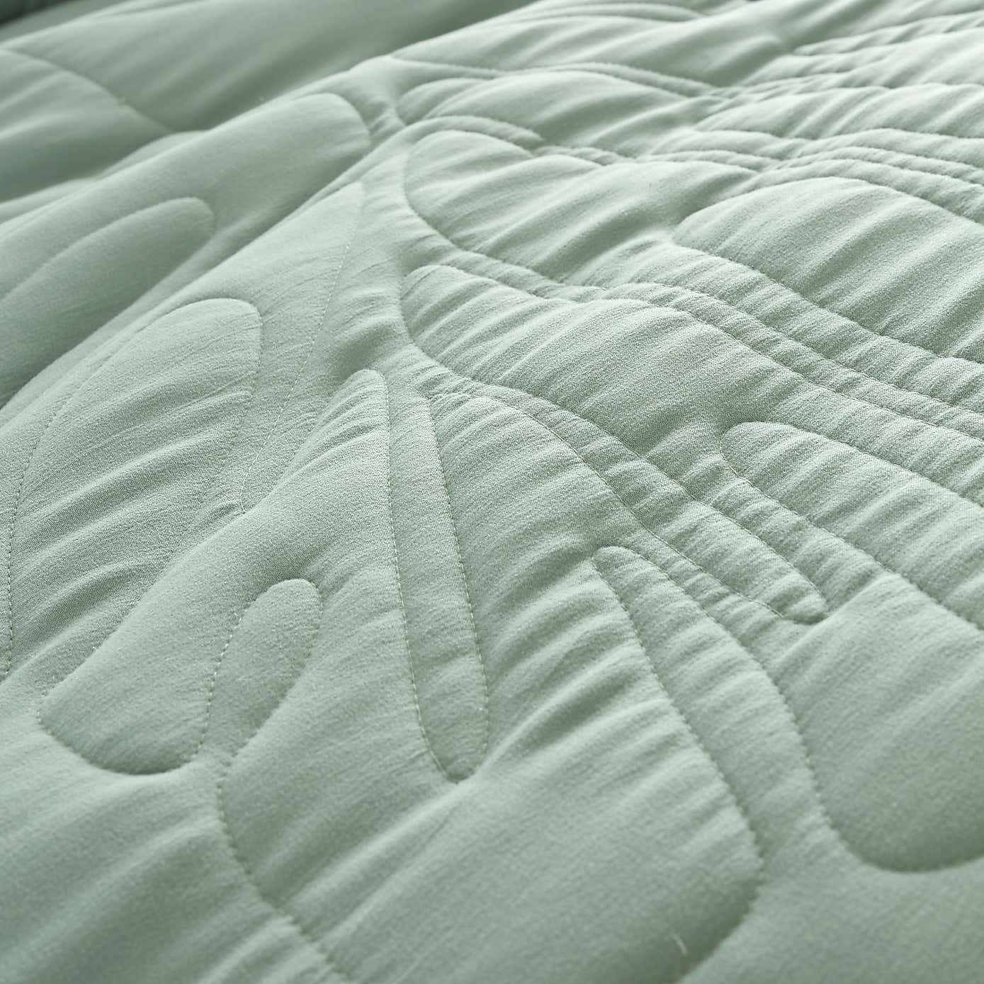 Tropical Leaf Embroidered Duvet Cover and Pillowcase Set