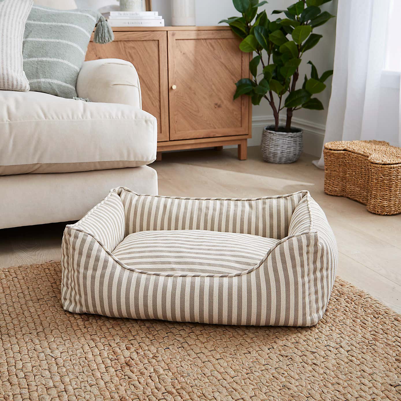 Linford Stripe Box Pet Bed