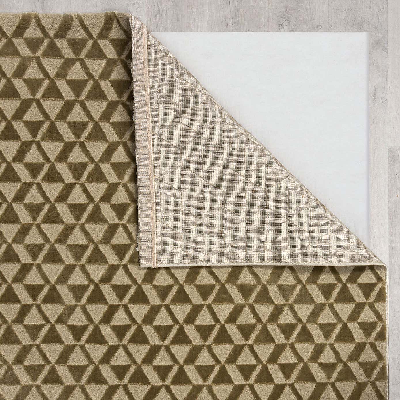 Sheen Geometric Luxe Rug