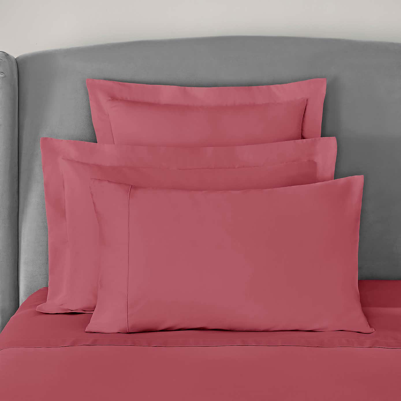 Dorma 300 Thread Count 100% Cotton Sateen Plain Oxford Pillowcase