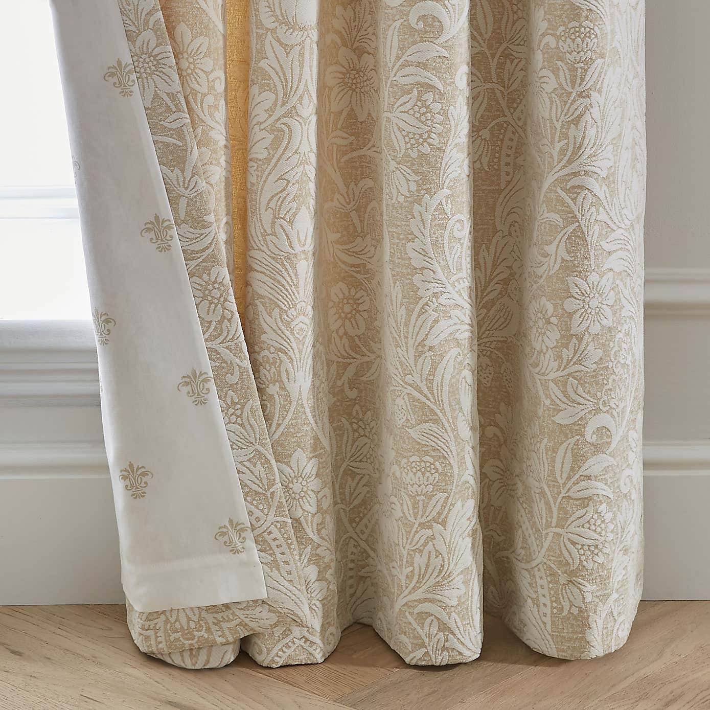 Dorma Winchester Pencil Pleat Curtains