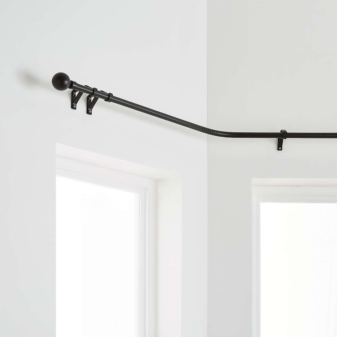 Bay Fixed Metal Eyelet Curtain Pole