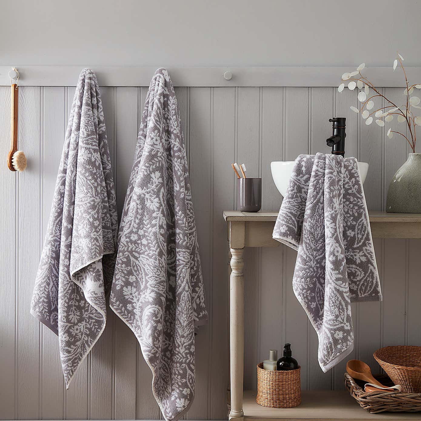 Dreams and Drapes Aveline Cotton Towel