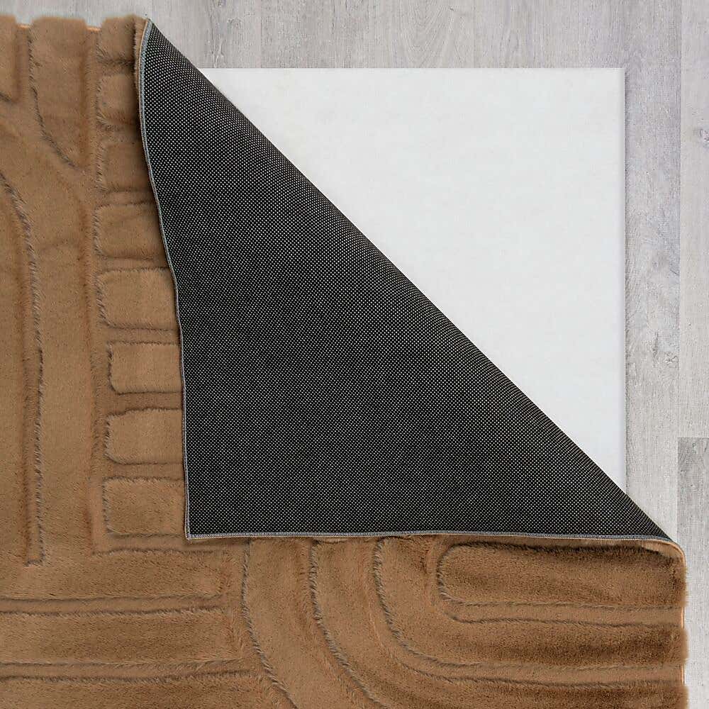 Supersoft Lush Geometric Fux Fur Arch Rug