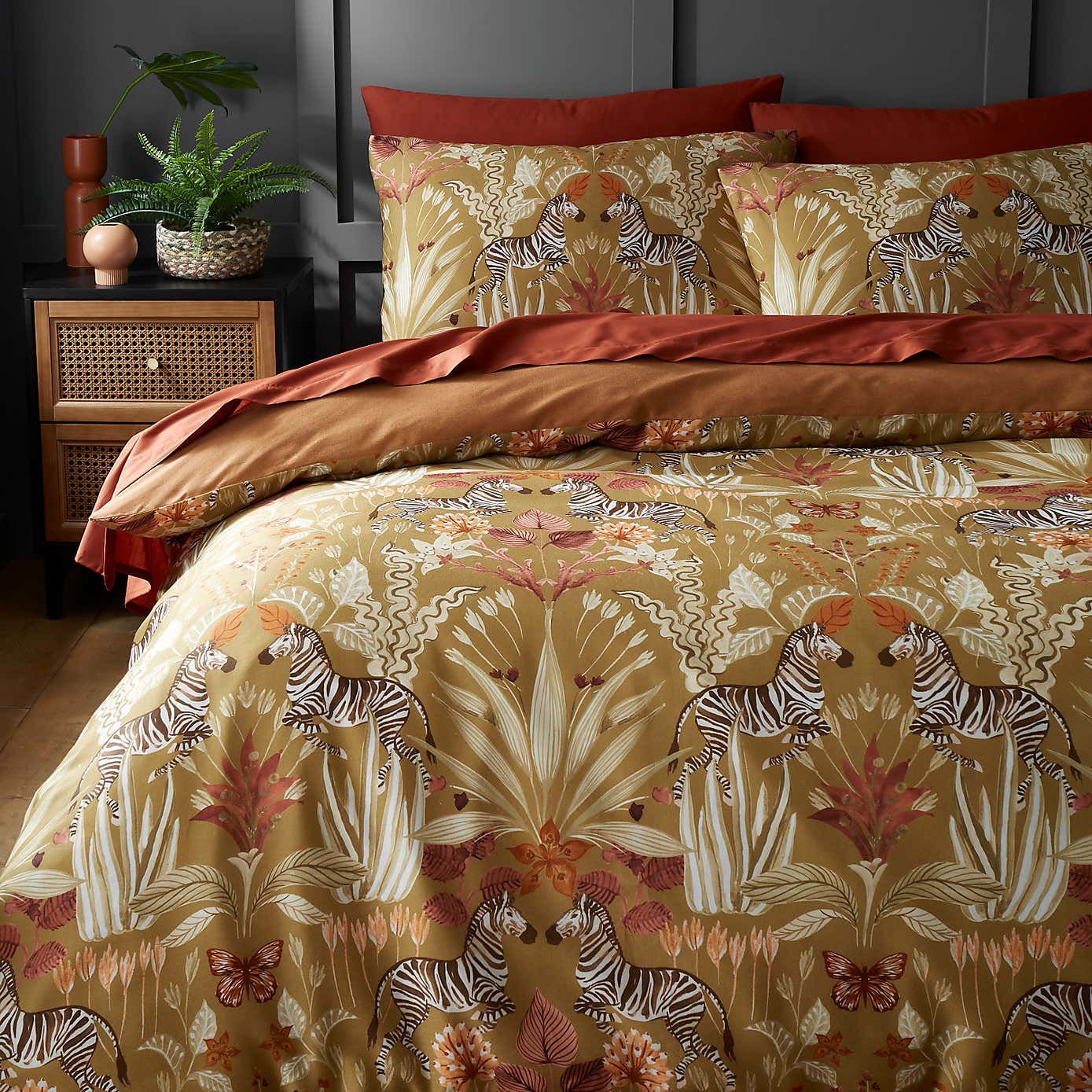 Utopian Dream Duvet Cover & Pillowcase Set