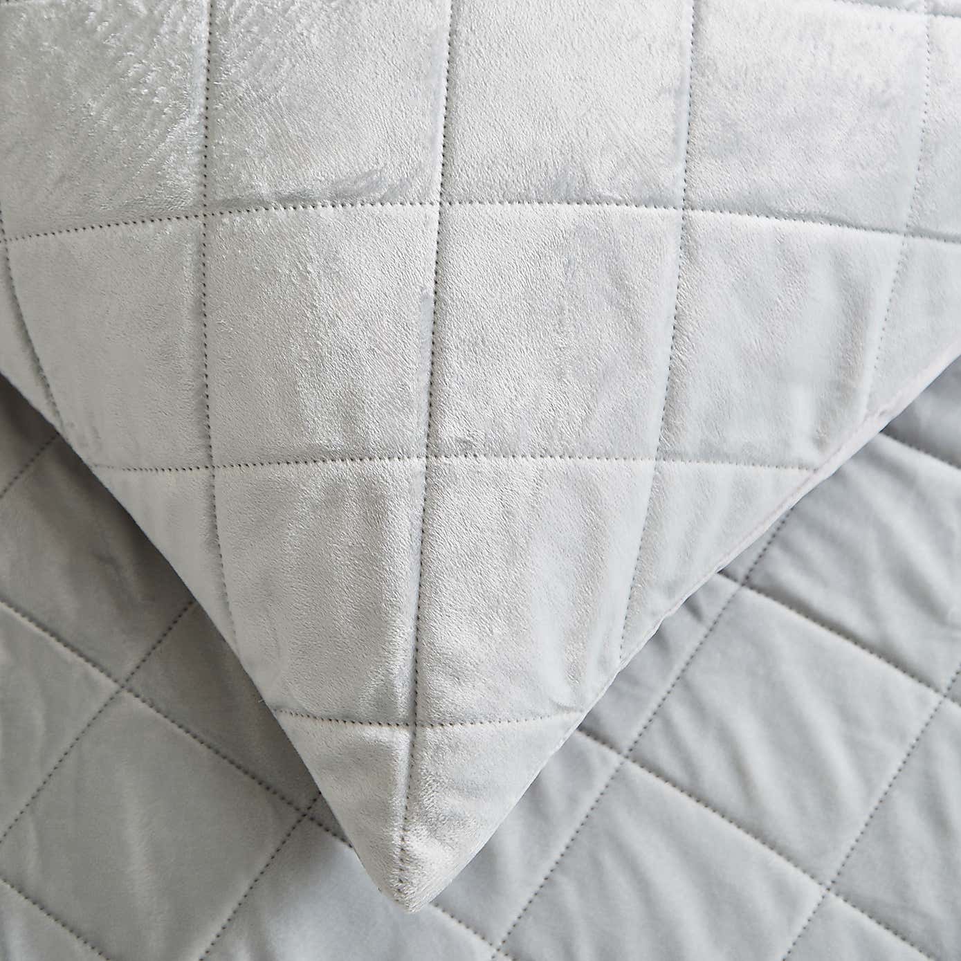 Castleton Duvet Cover and Pillowcase Set