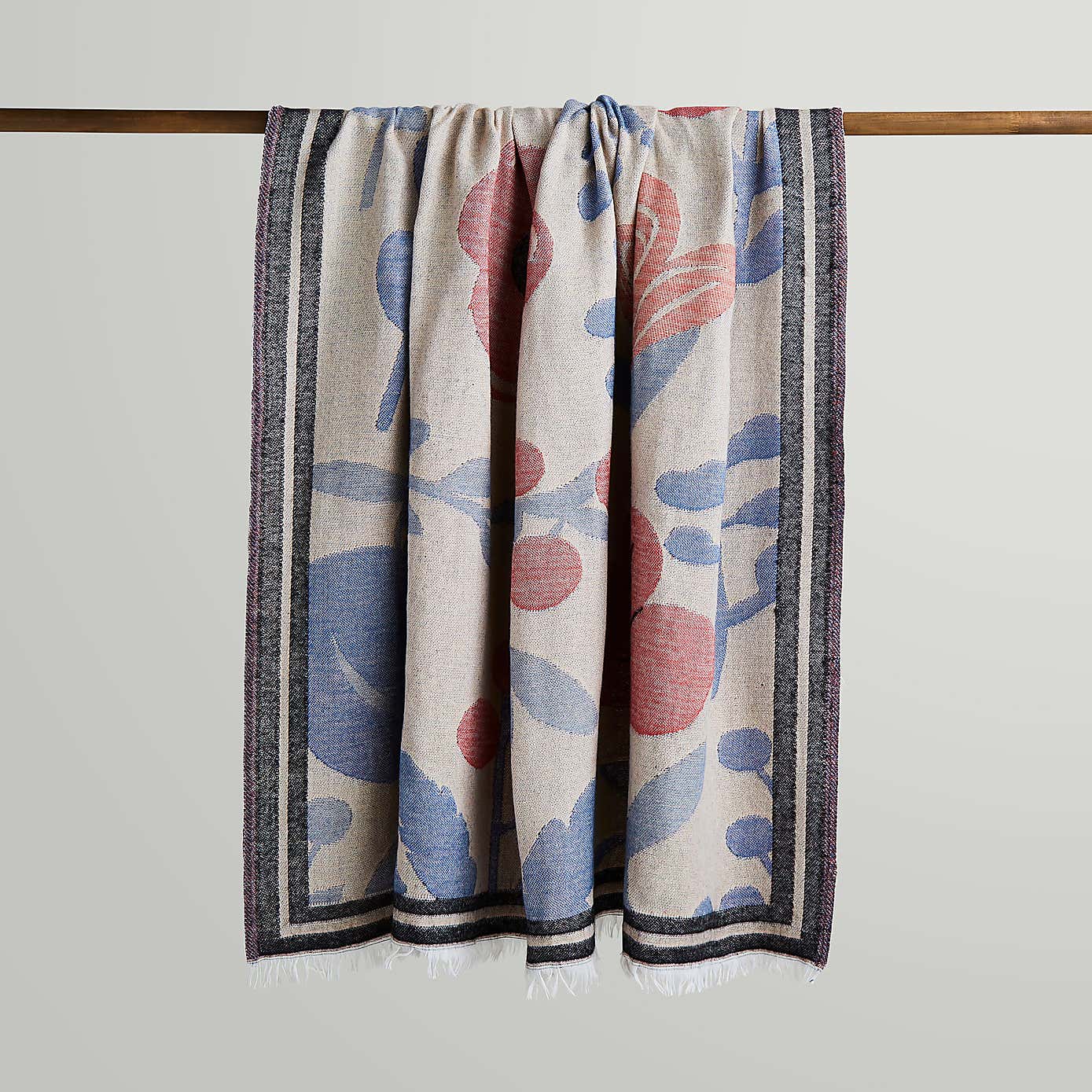 Stylised Floral Jacquard Woven Throw 155x170