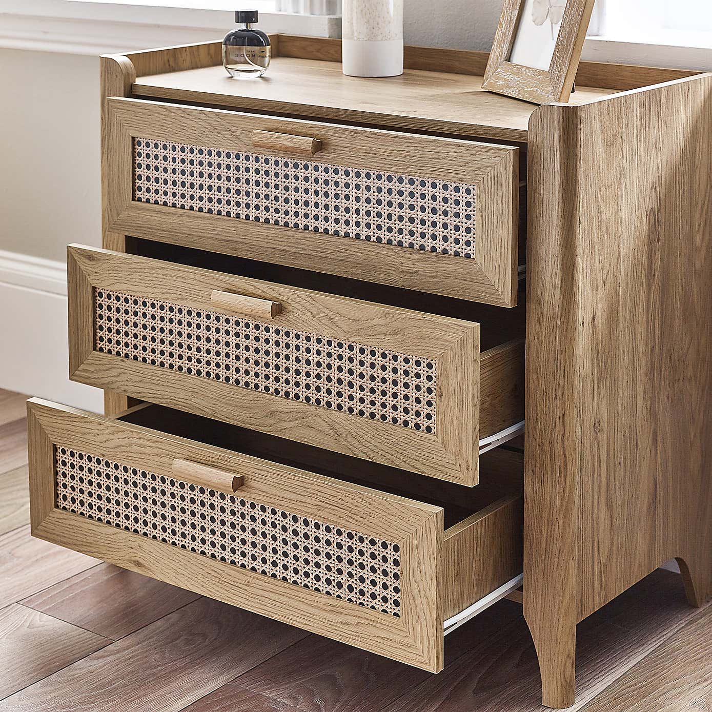 Victor 3 Drawer Chest