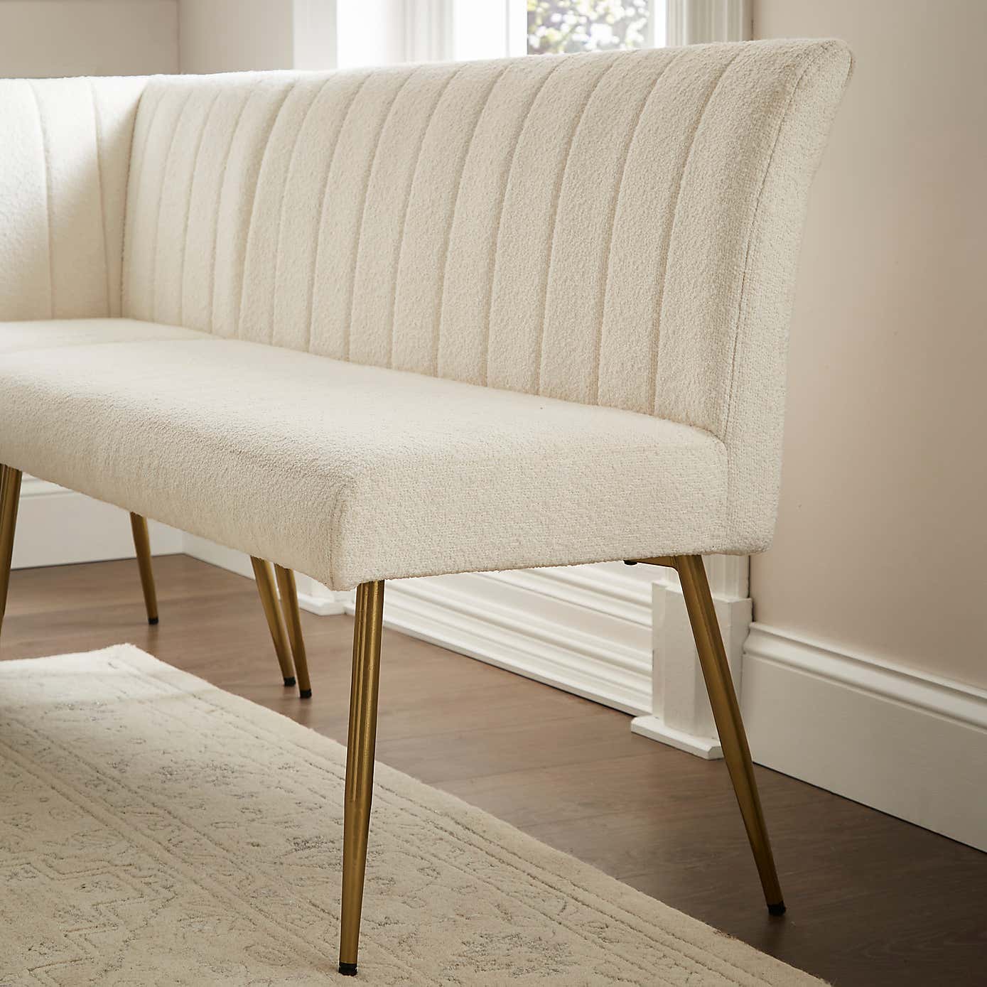 Kendall Corner Dining Bench, Boucle