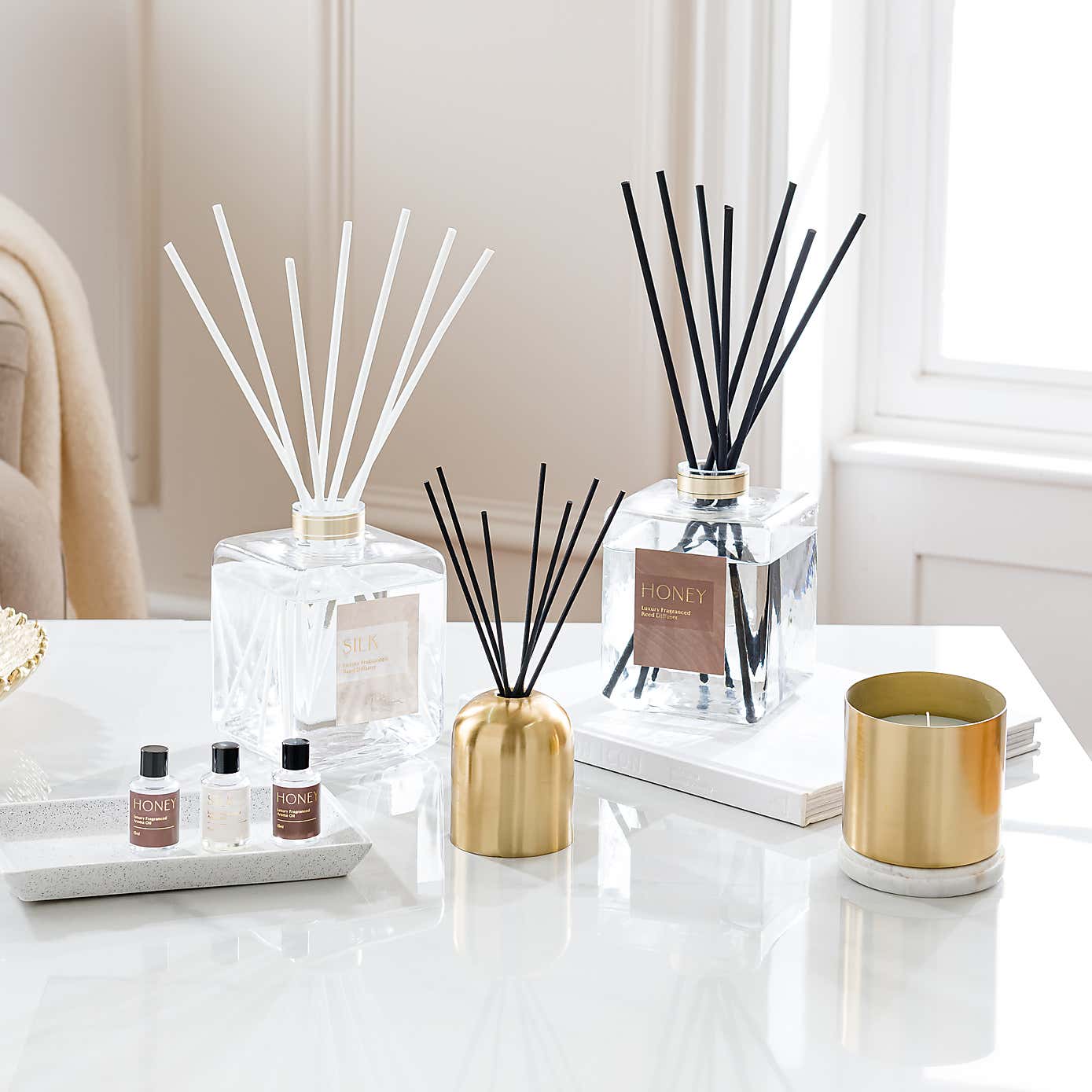 Brushed Gold Floral Honey Candle