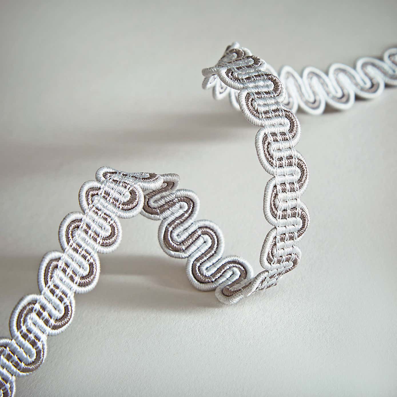 Vivaldi Scroll Braid Trimming