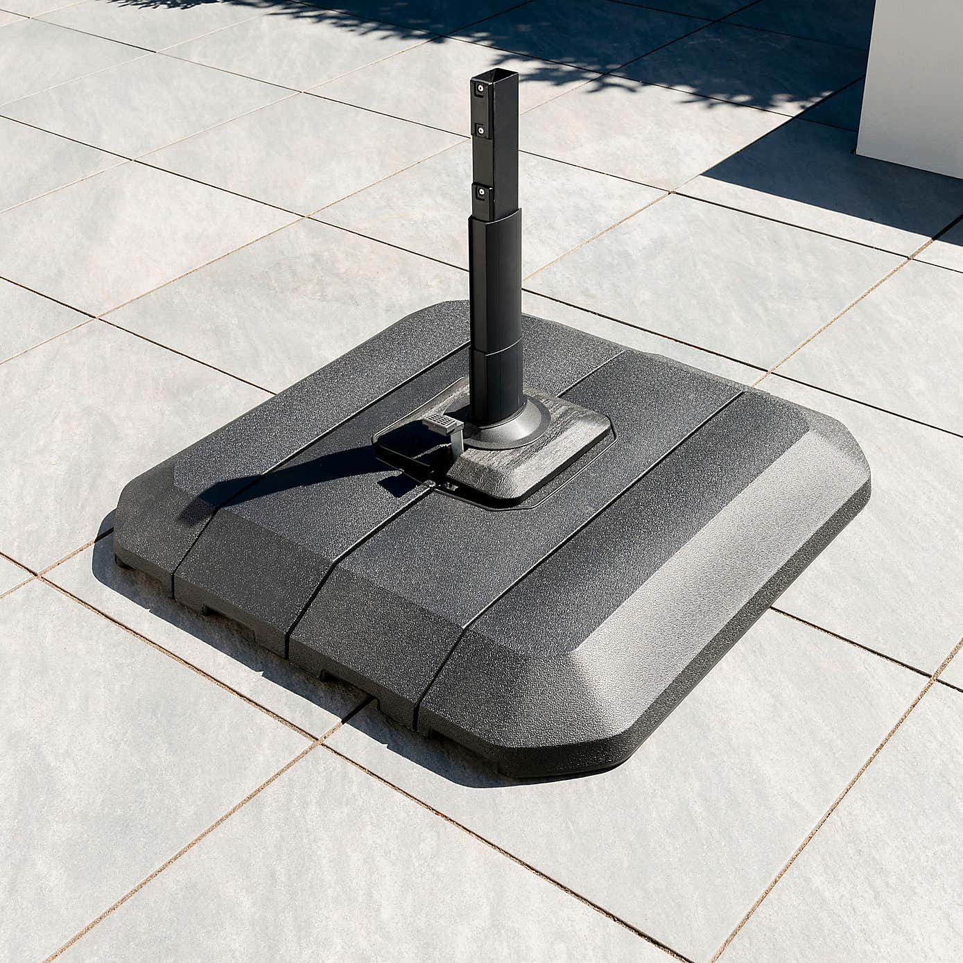 One Box 3m Round Parasol with Water Base