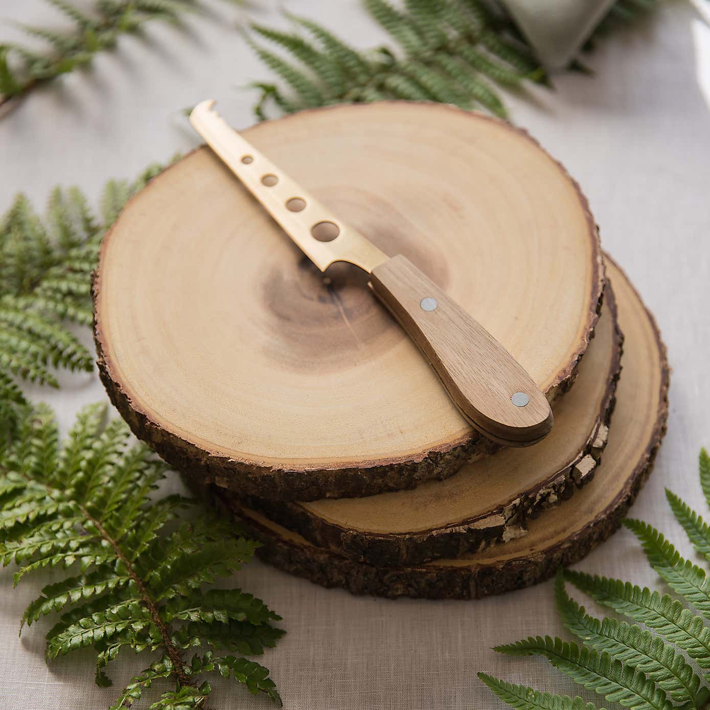 Artesà Rustic Serving Board