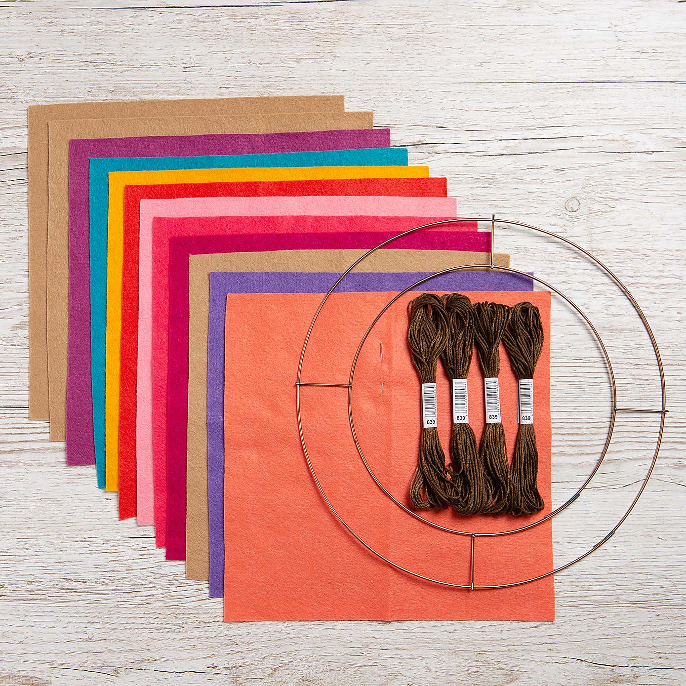 Wool Couture Wreath Felt Kit