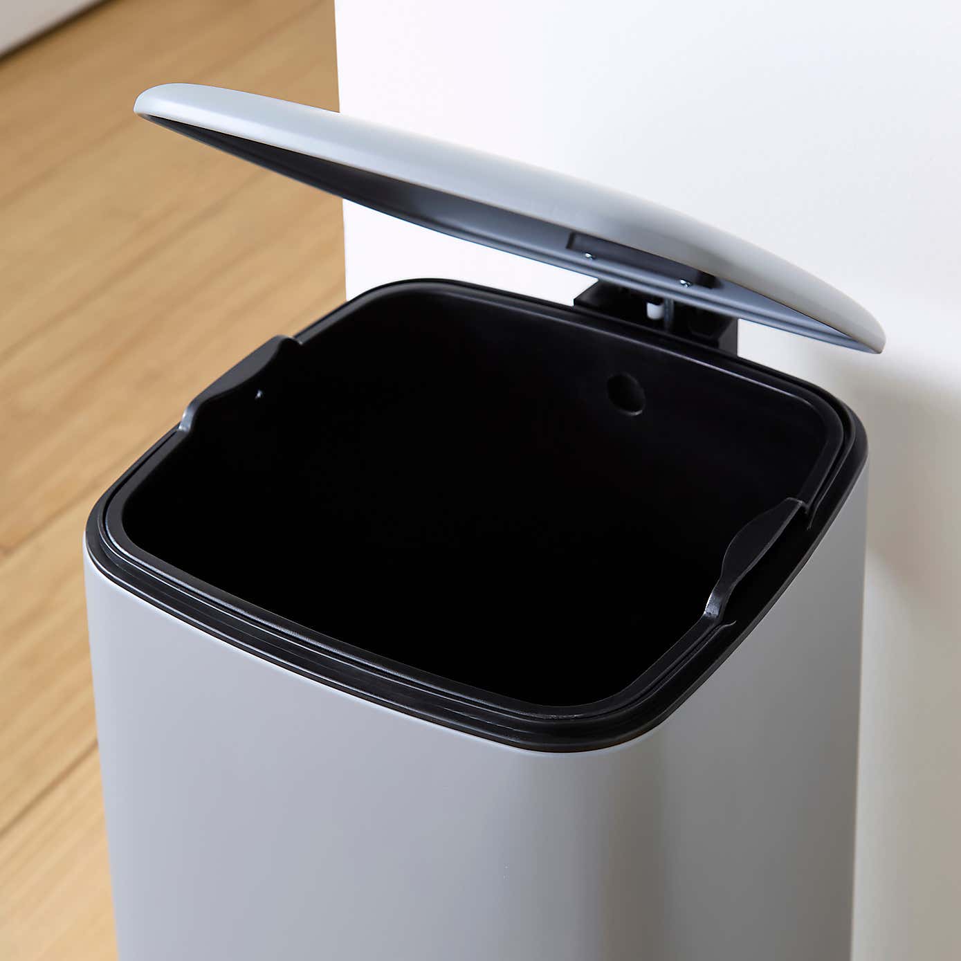 Square Pedal Bin 30L
