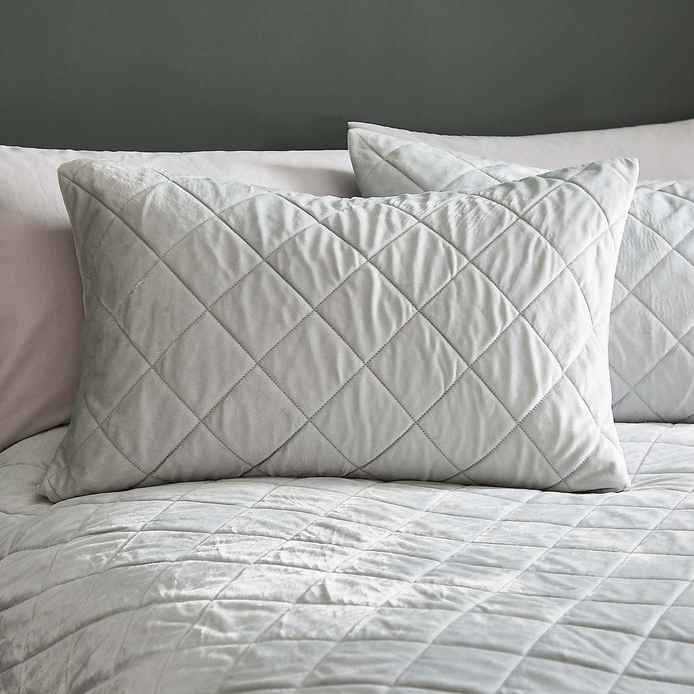 Castleton Duvet Cover and Pillowcase Set