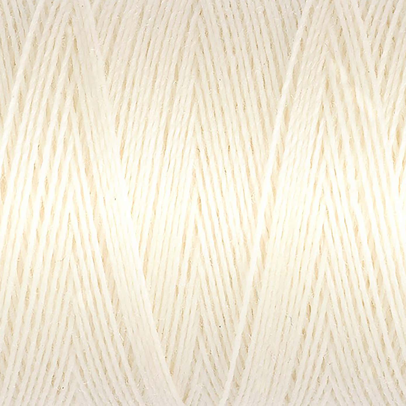 Gutermann Sew All Thread Light Cream (1)