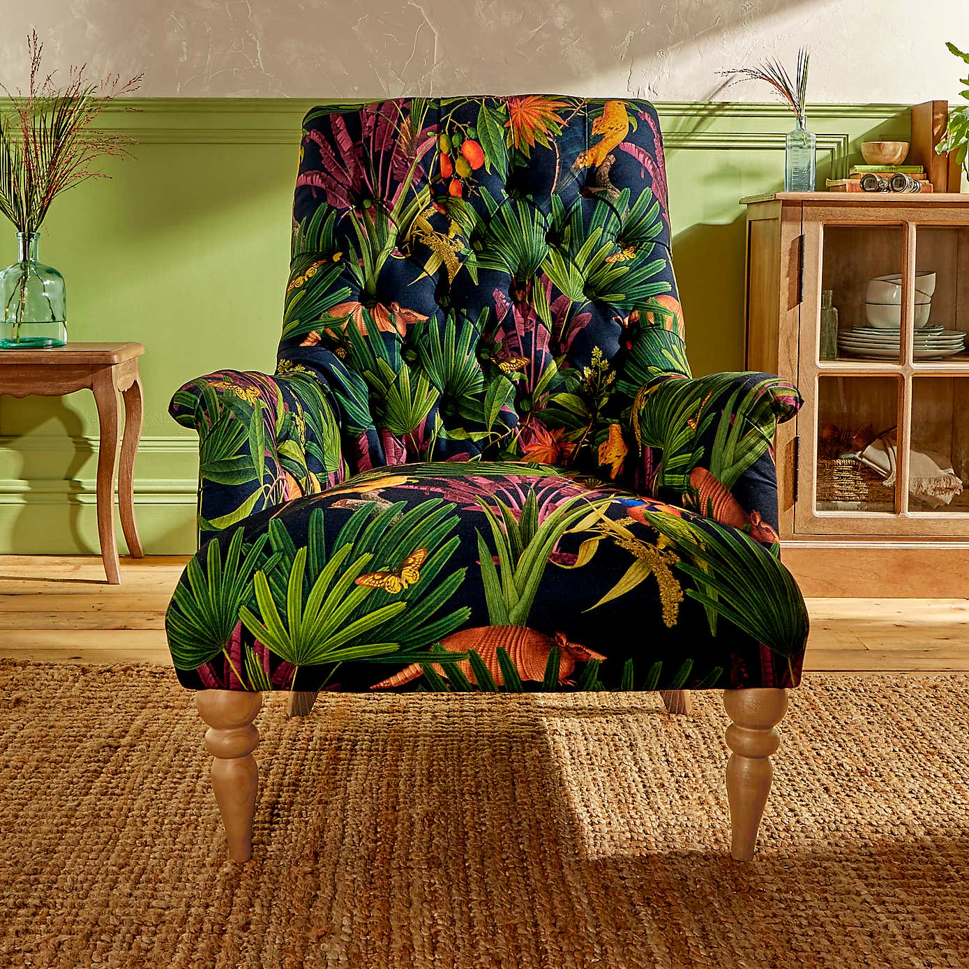 Bibury Buttoned Back Chair Tropical Treasures Print