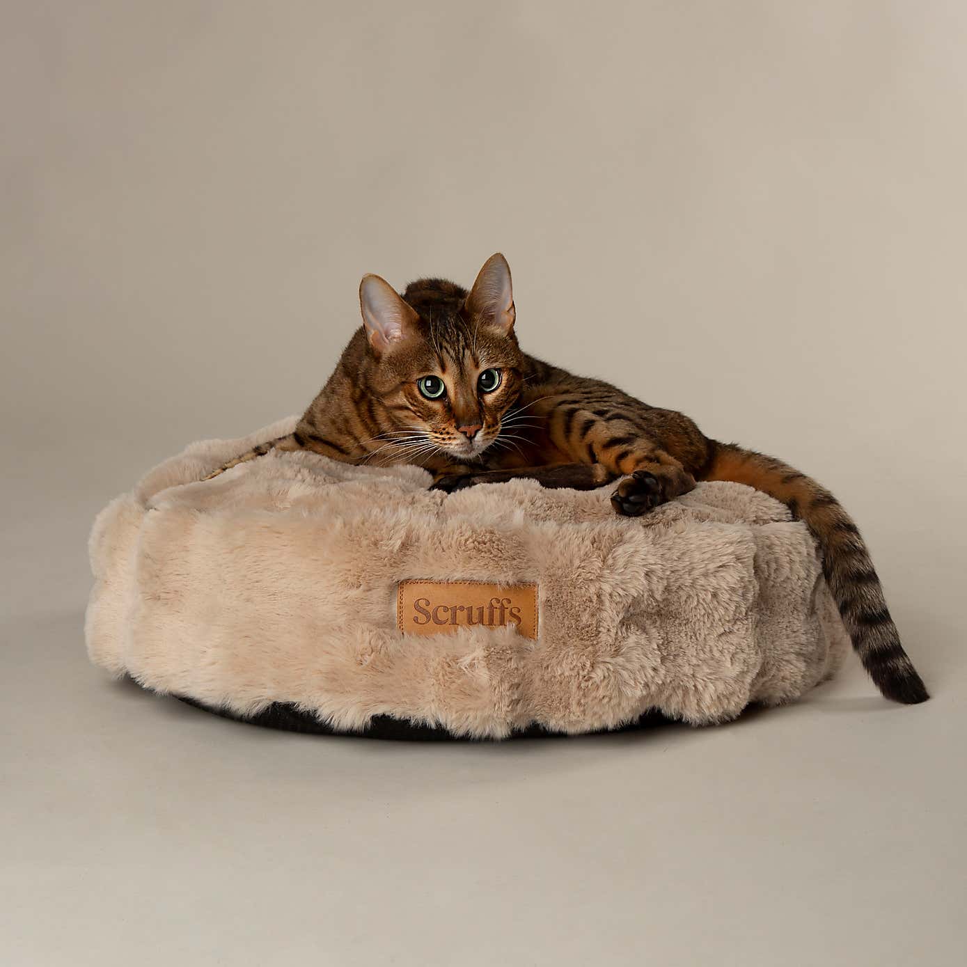 Scruffs Luxurious Alpine Round Pet Cushion