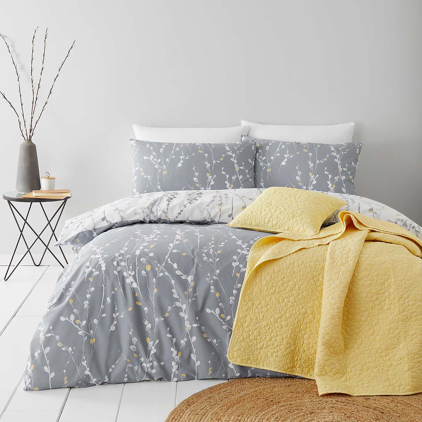 Belle Reversible Duvet Cover and Pillowcase Set