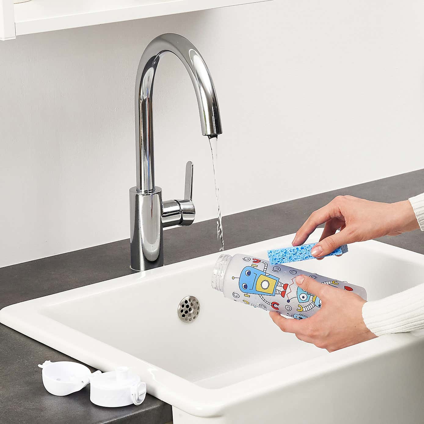 Ion8 Robot Water Bottle and Lunch Bag Bundle