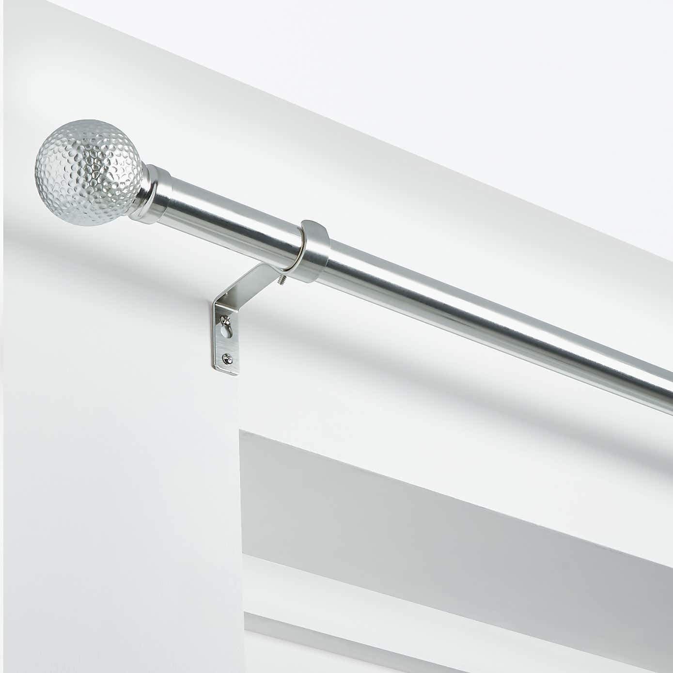 Hammered Metal Effect Extendable Eyelet Curtain Pole