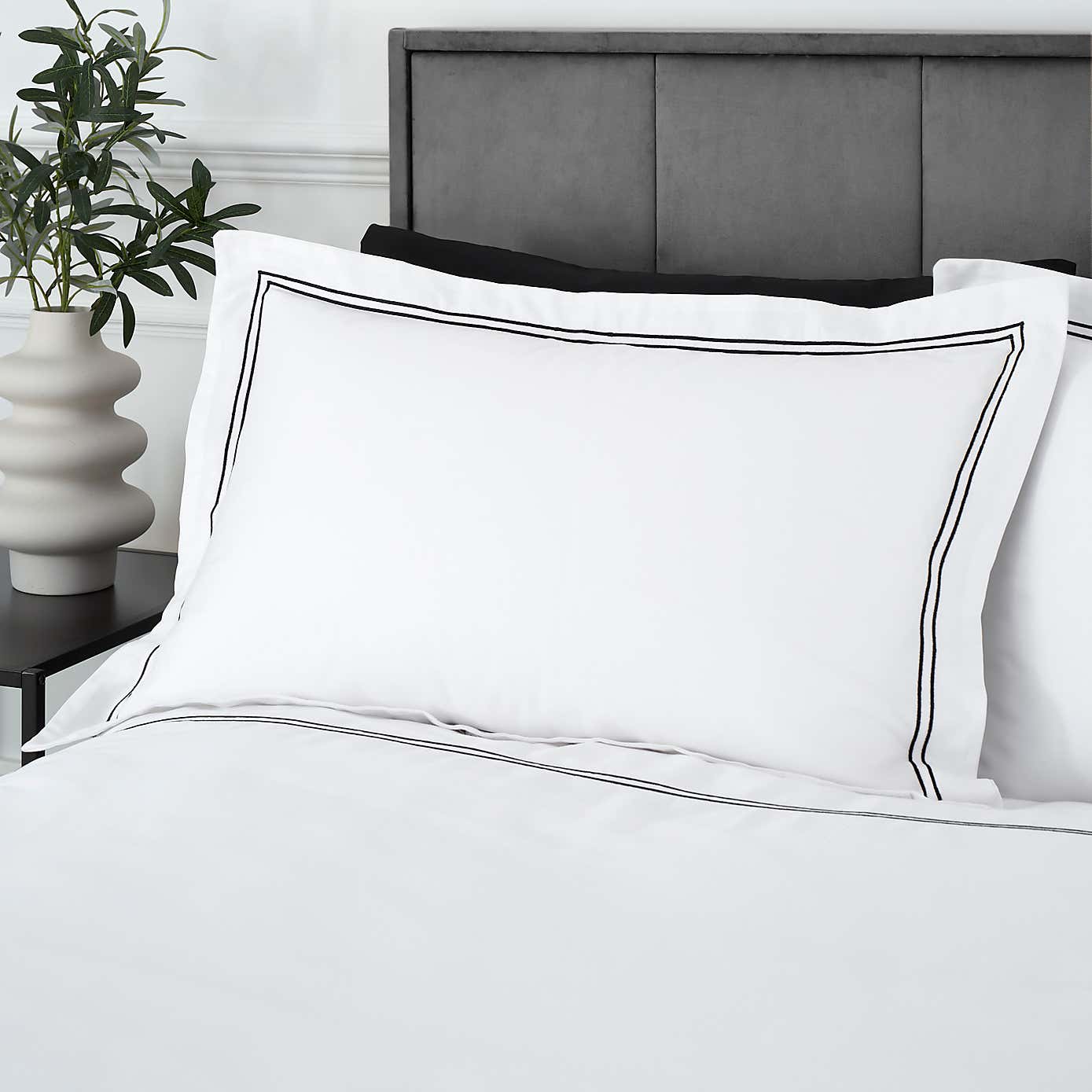 Hotel Double Sateen Stitch Duvet Cover & Pillowcase Set