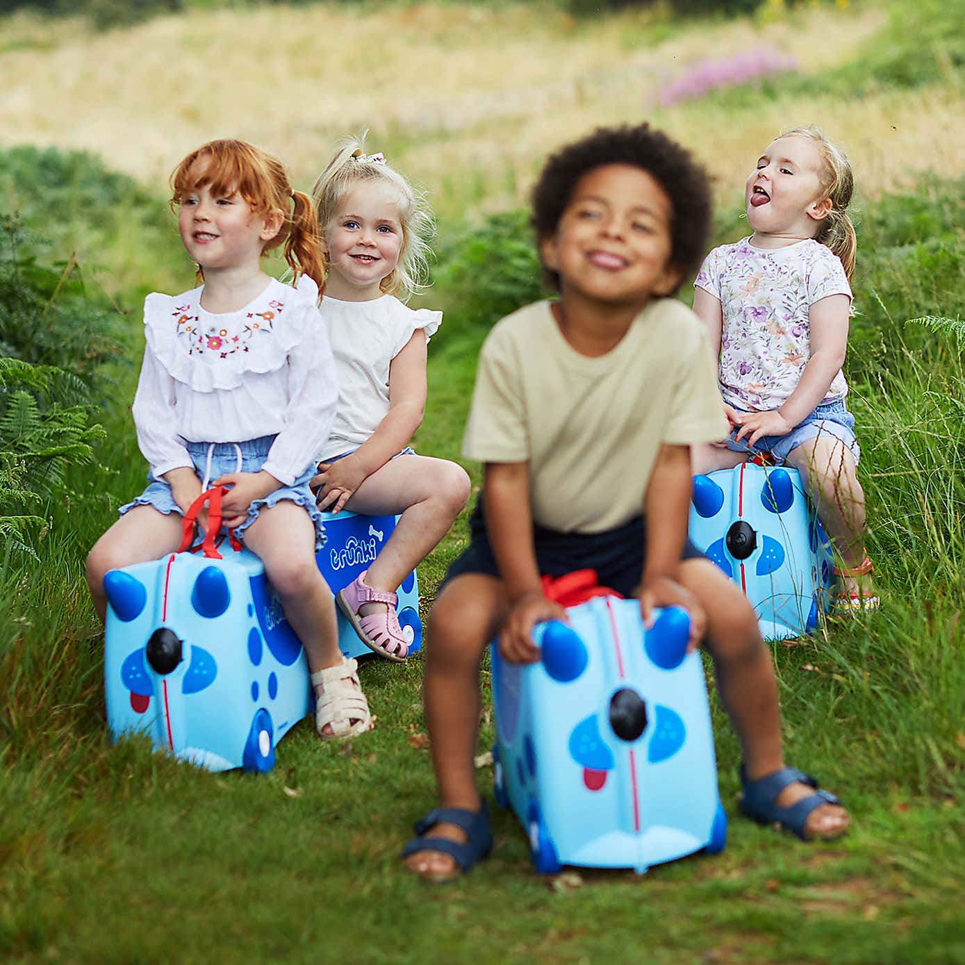 Trunki Dougie the Dog Ride On Suitcase