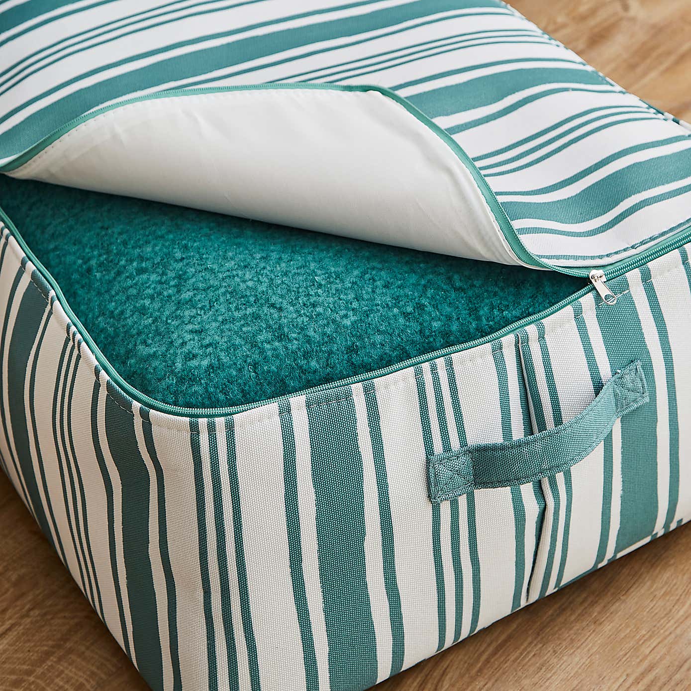 Coastal Stripe Underbed Bag