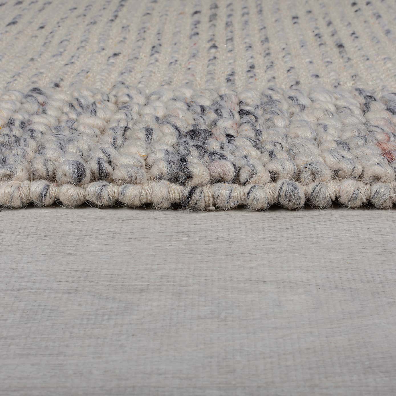 Pebble Wool Border Rug