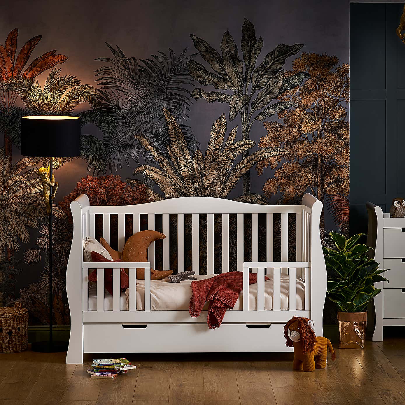 OBaby Stamford Luxe Cot Bed, Pine