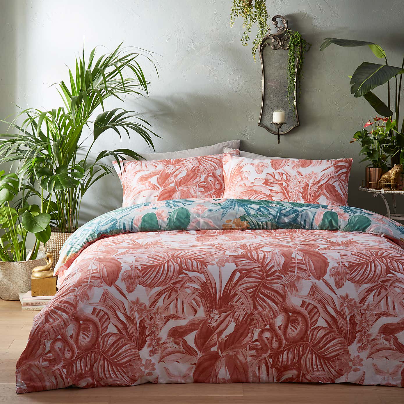 Furn. Medinilla Duvet Cover & Pillowcase Set