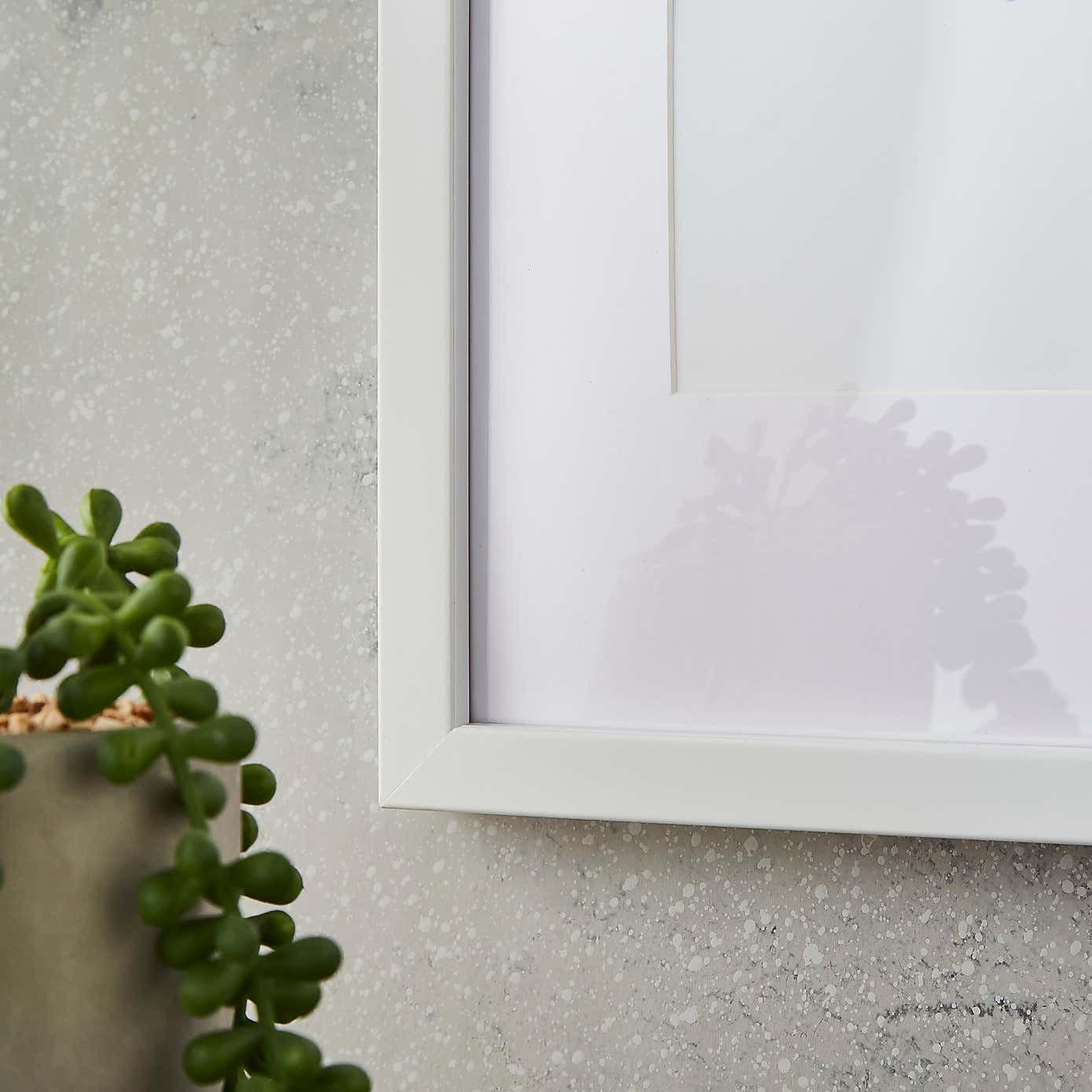 Essentials Photo Frame