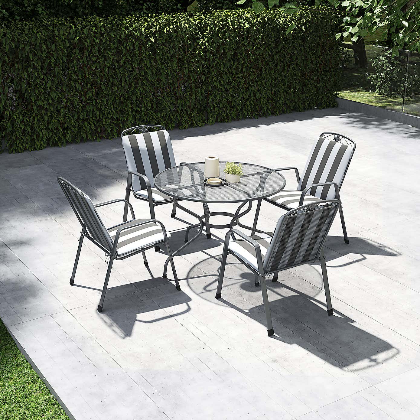 Pacific Lifestyle Savoy Round 4 Seater Dining Set with Cushions