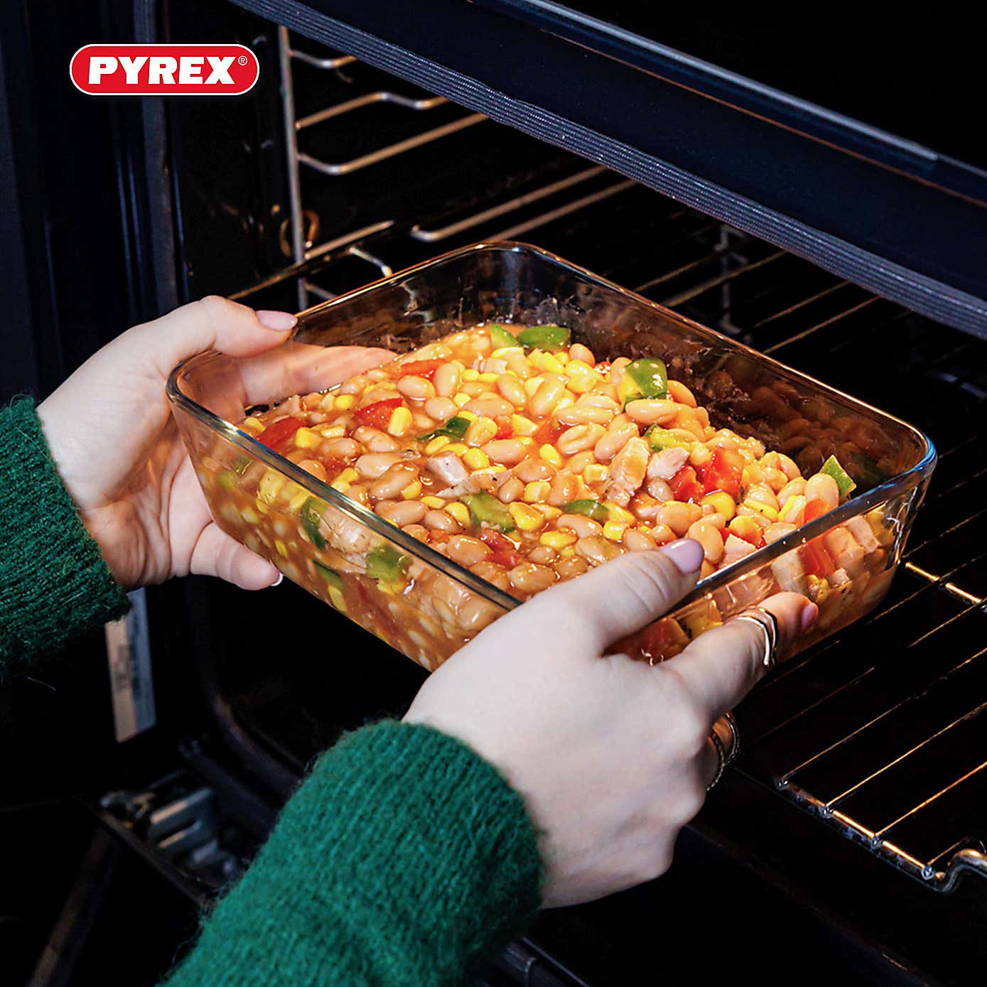 Pyrex Rectangular Dish with Lid