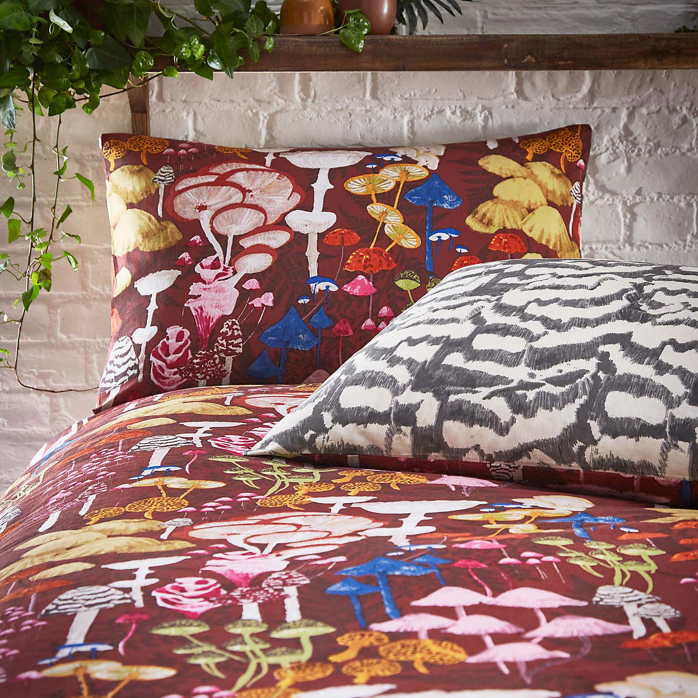 furn. Amanita Duvet Cover & Pillowcase Set