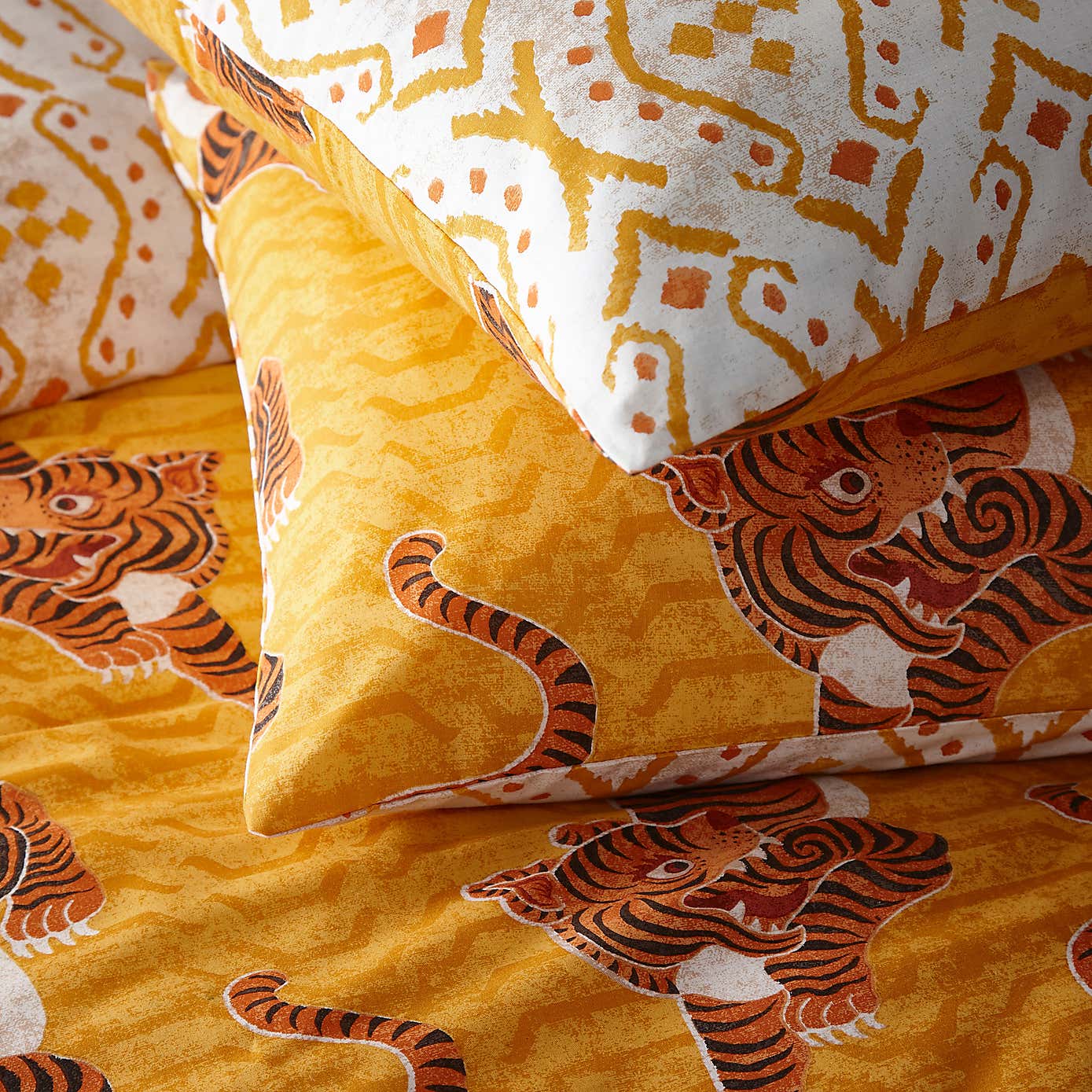 Furn. Tibetan Tiger Duvet Cover and Pillowcase Set