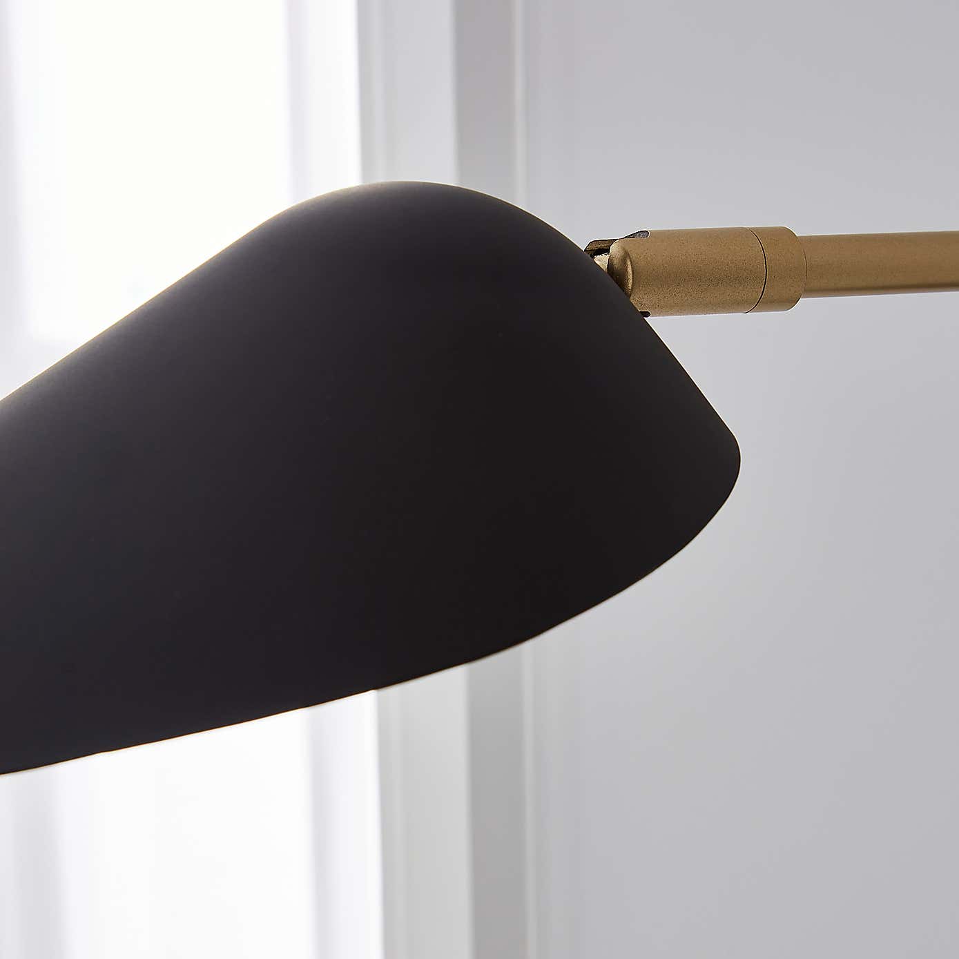 Savona Easy Fit Plug In Wall Light Black