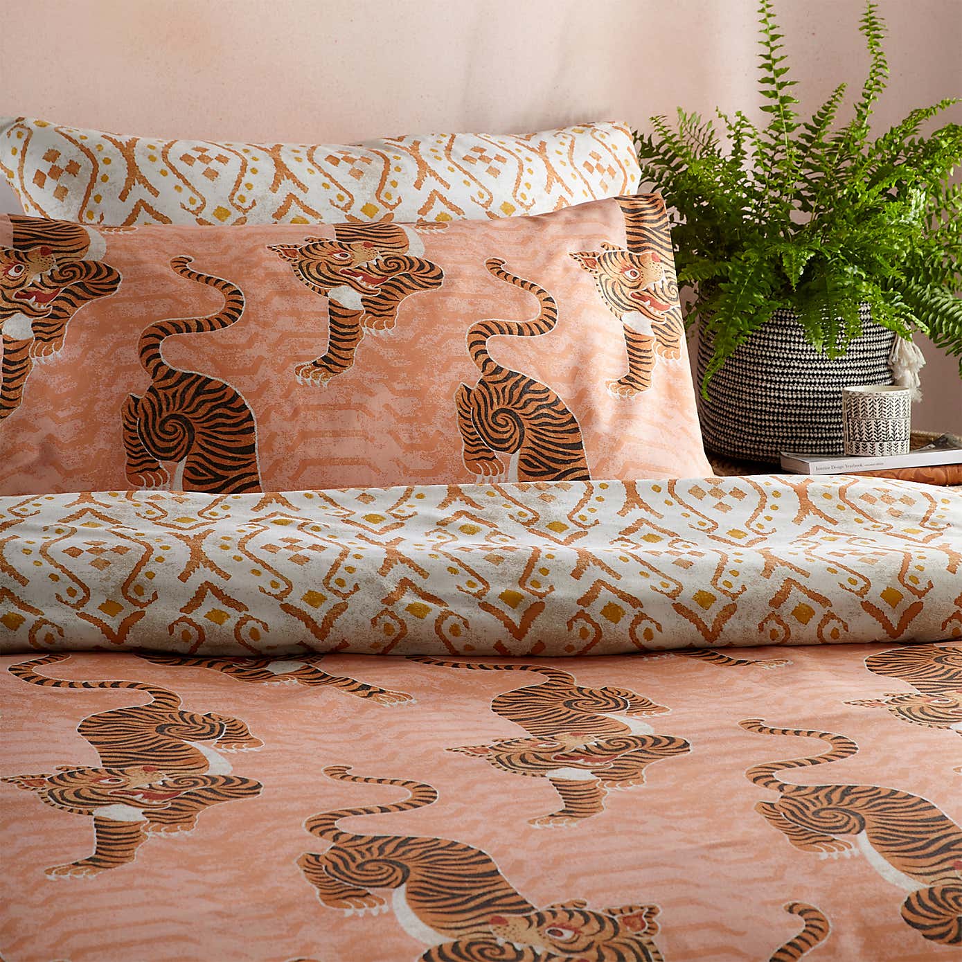 Furn. Tibetan Tiger Duvet Cover and Pillowcase Set