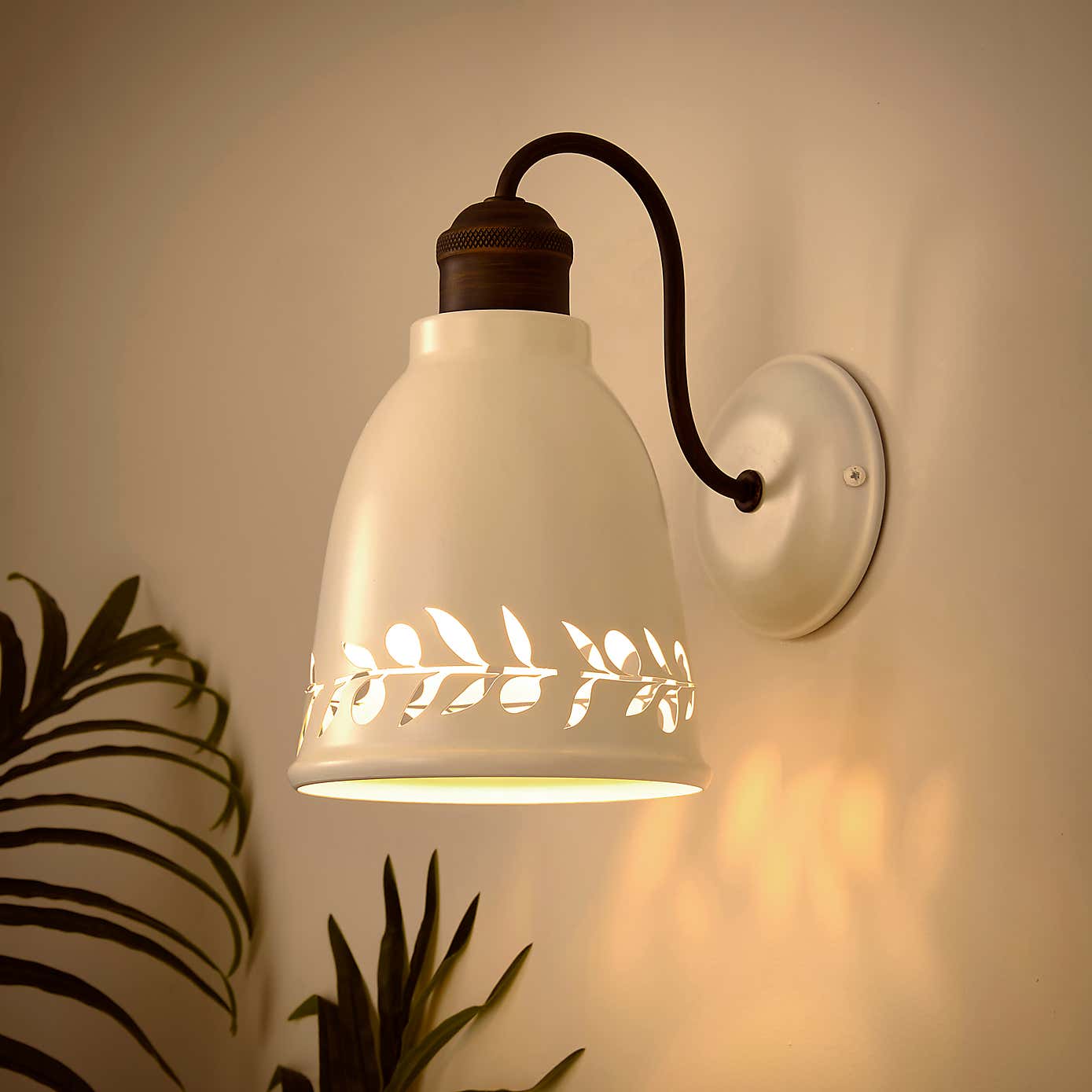 Churchgate Arthingworth Industrial Wall Light