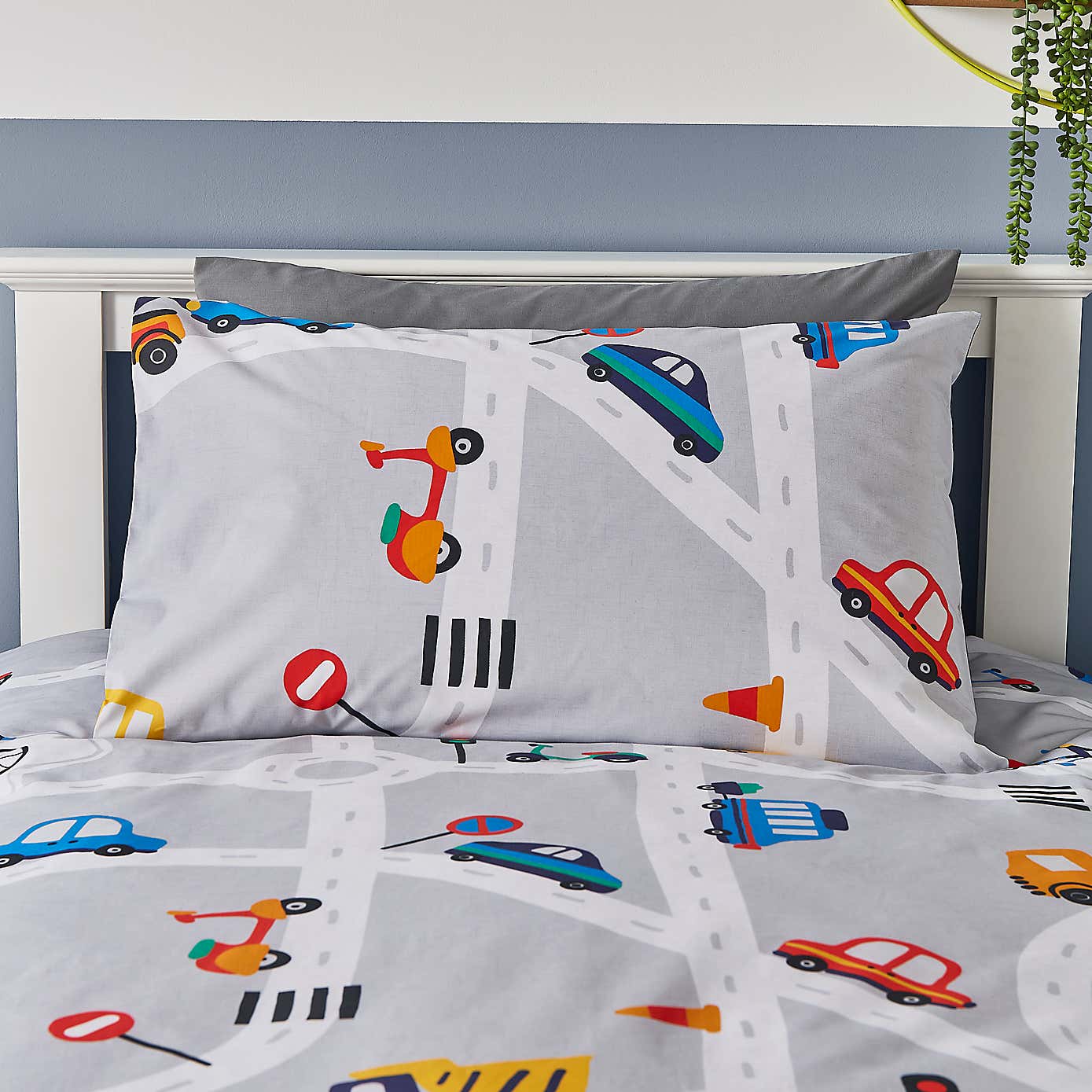 Transport Duvet Cover and Pillowcase Set