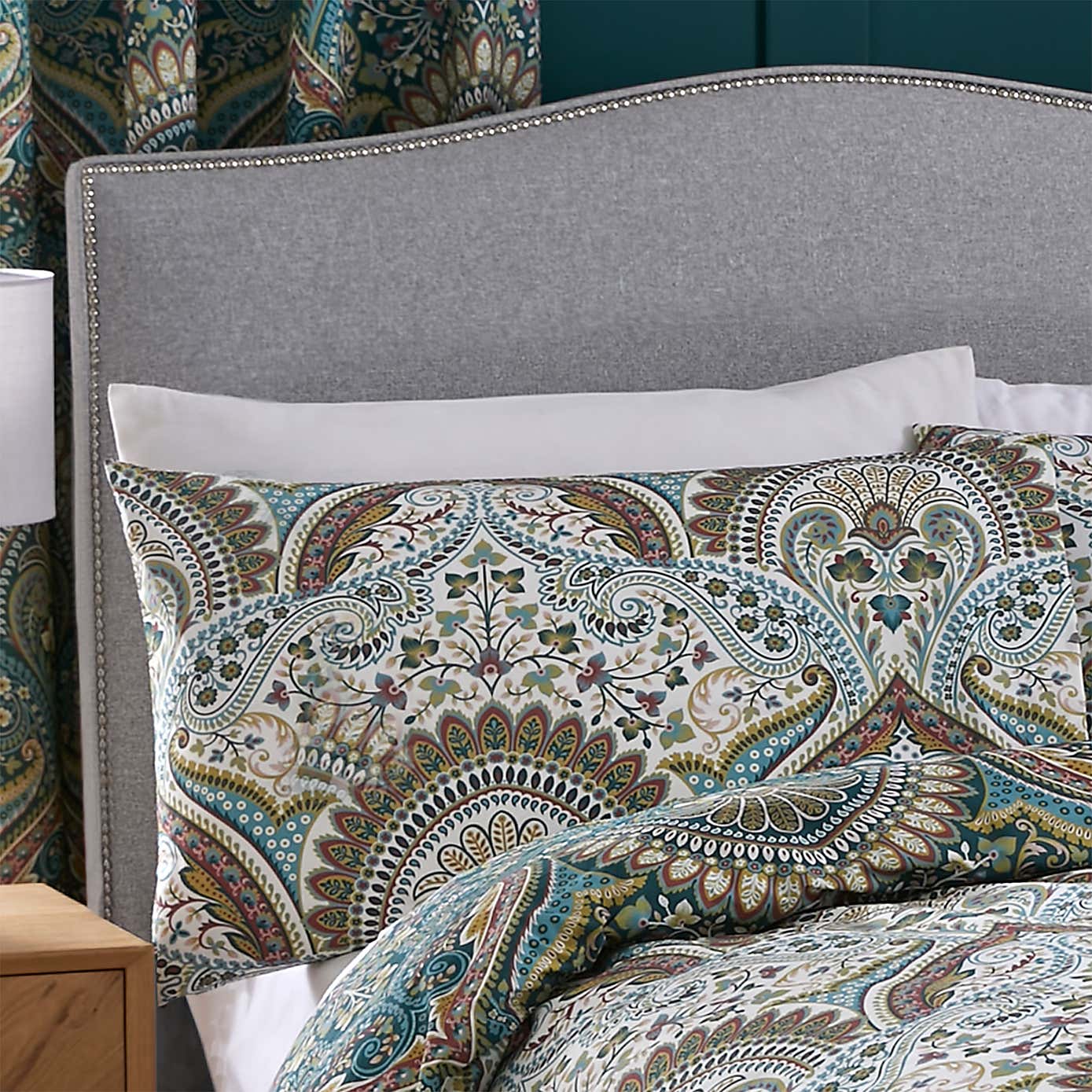 Palais Reversible Teal Duvet Cover and Pillowcase Set