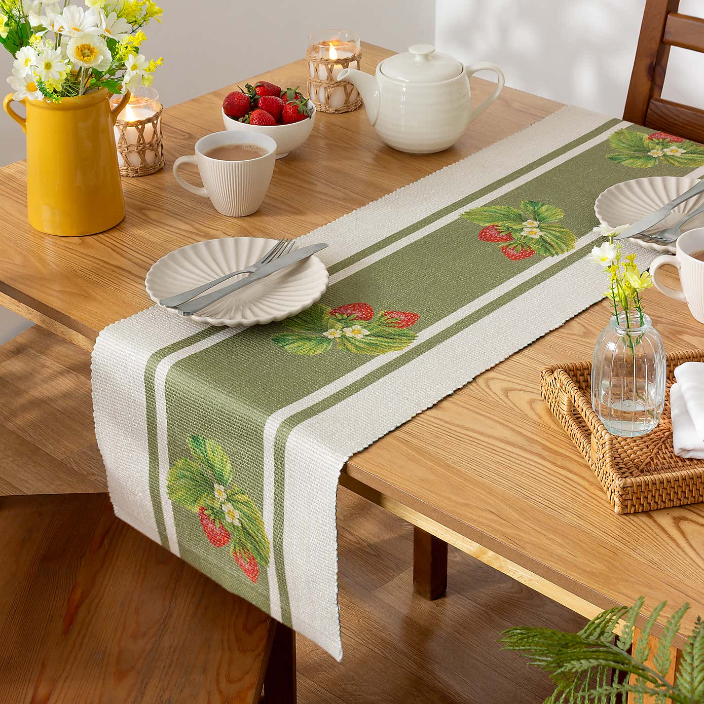 Evans Lichfield Strawberry Table Runner