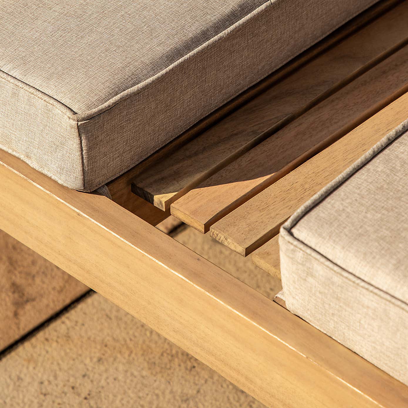 Ottinge Double Daybed