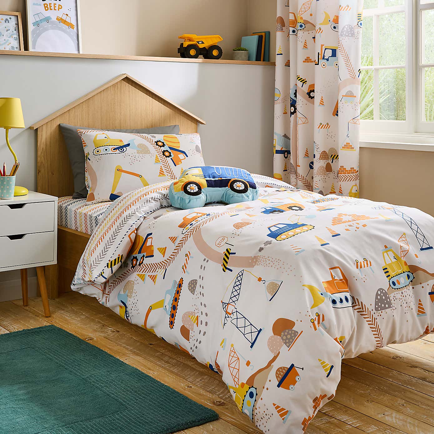 Trucks & Diggers Reversible Duvet Cover and Pillowcase Set