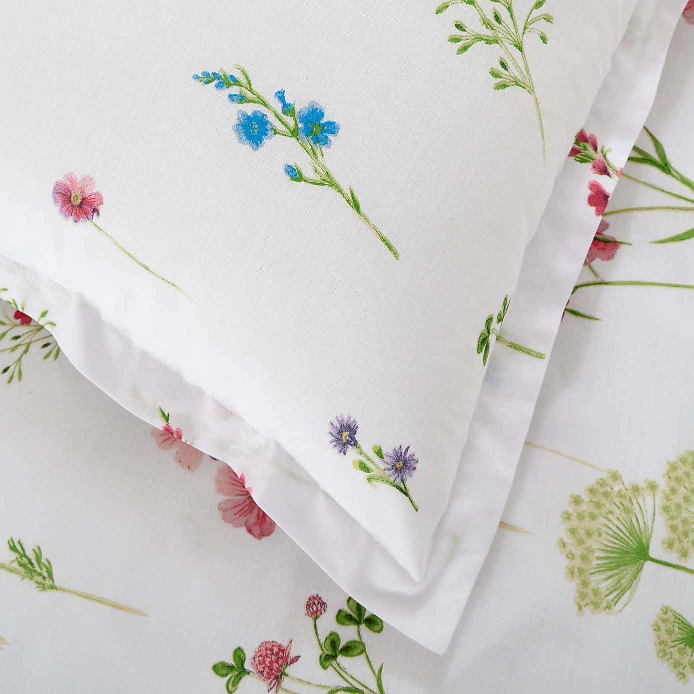 Moxley Meadows Red Oxford Pillowcase