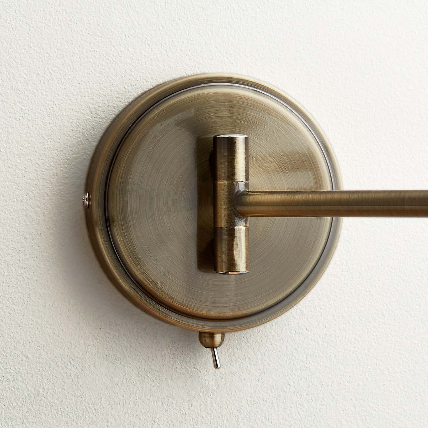 Preston Industrial Wall Light Fitting